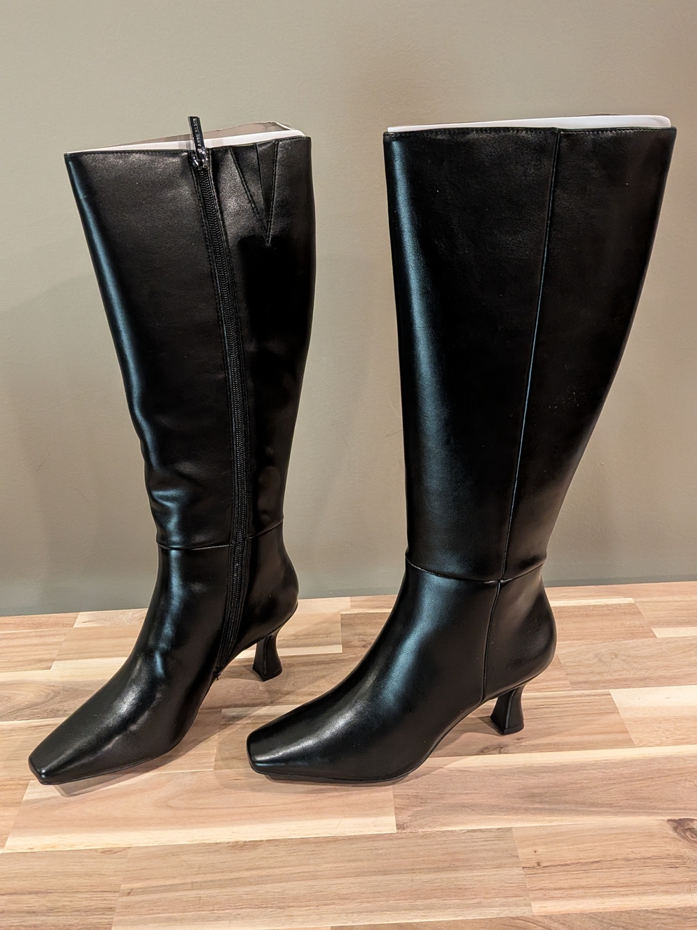Anne Klein Perfektion Black Women's 8 NWOT Flaws Noted
